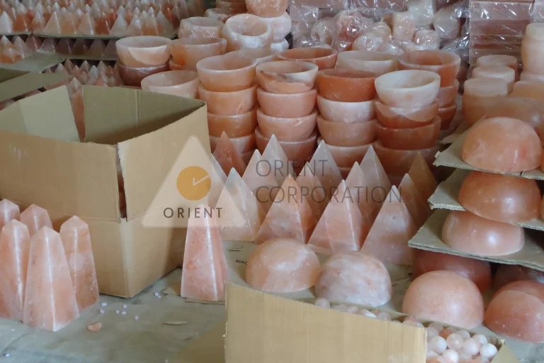 Assorted Himalayan salt bowls and shapes